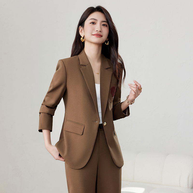 เสื้อเบลเซอร์ผู้หญิงสีขาวงาช้า - Women Formal Wear White Shirt บทวิจารณ์และราคา